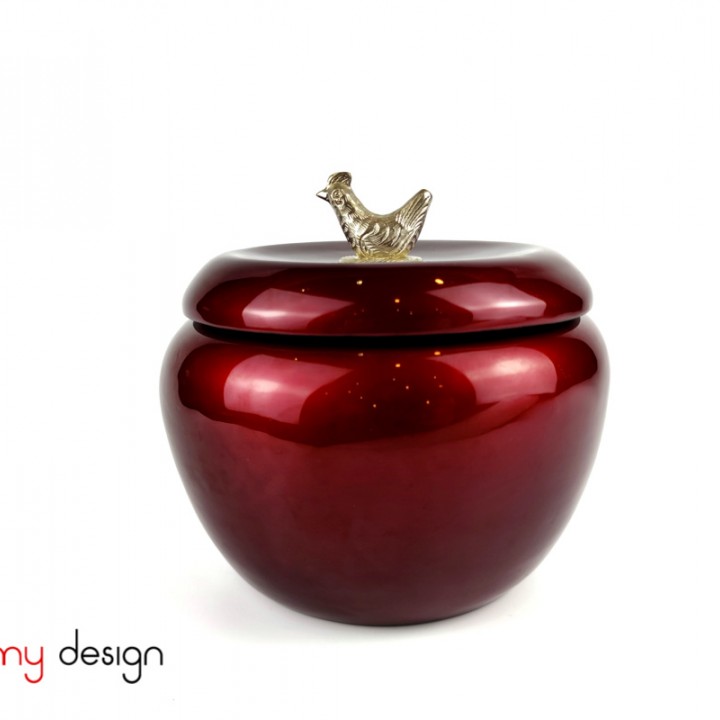 Red lacquer rice bowl